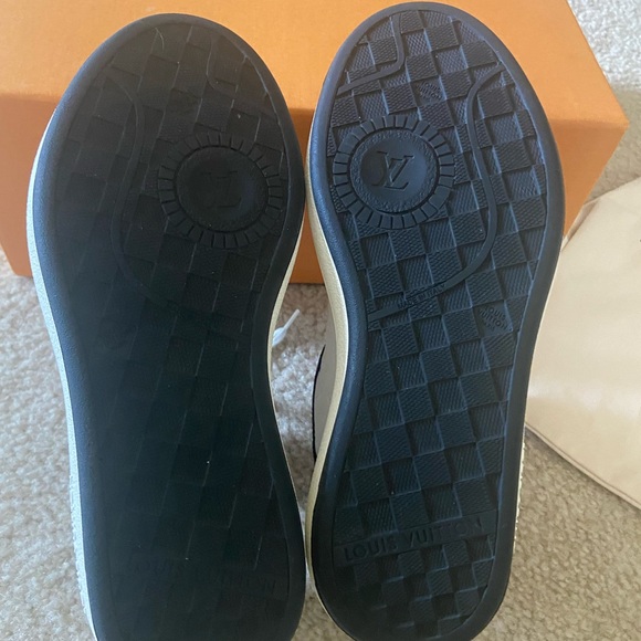 Louis Vuitton Groovy Platform Sneaker *GIFTABLE* size 7, EU 37 (hard to find) - Picture 8 of 15